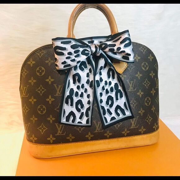 Silk twilly (one pair) - Picture 2 of 3